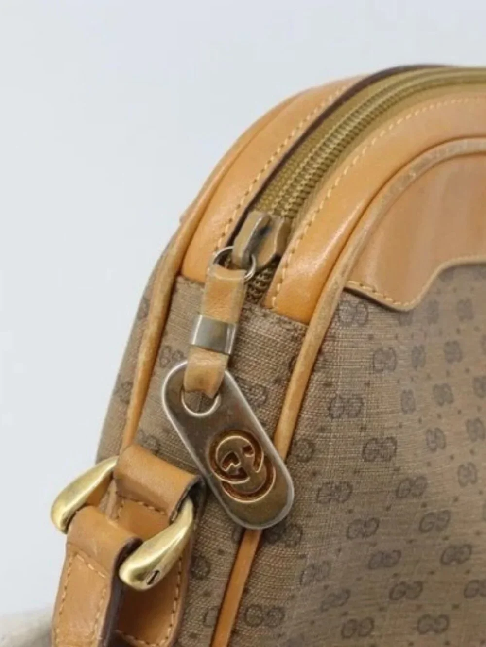 GUCCI Micro GG Supreme Shoulder Bag PVC Beige Gold 001 104 0558 Auth ka3520